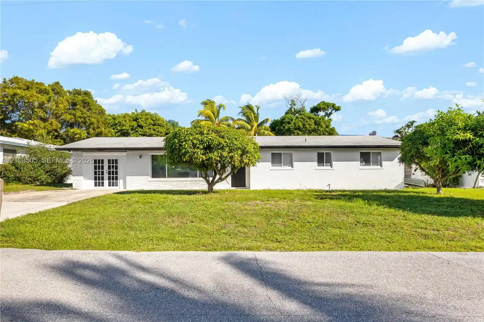 Photo 1 of Single family home for sale at 227 Sw 13th Avenue, Boynton Beach, FL 33435 | MLS# A12108505 | Listing updated on 2026-10-27