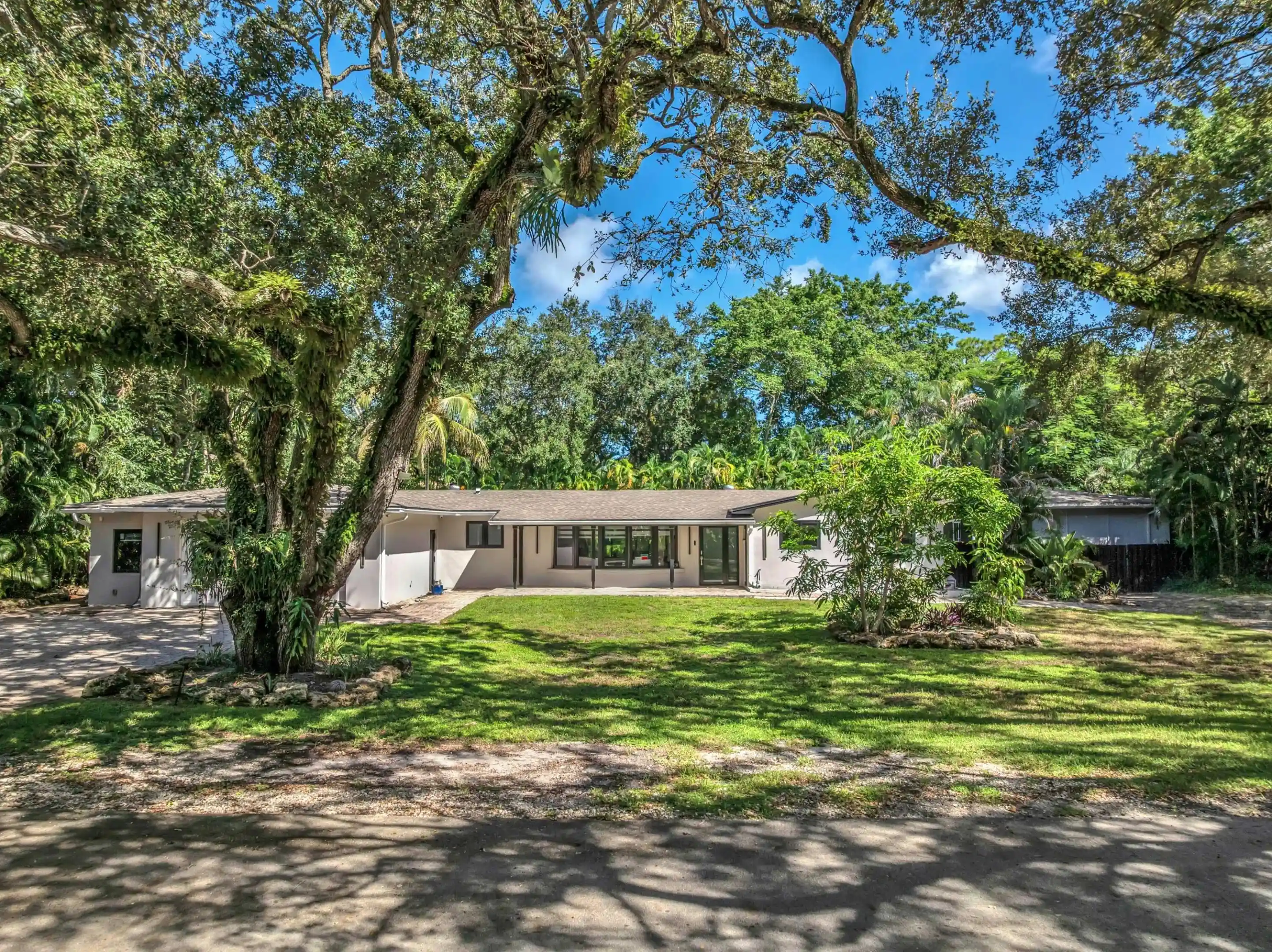 Photo 1 of Single family home for sale at 5951 Sw 32nd Terrace, Fort Lauderdale, FL 33312 | MLS# B26089960 | Listing updated on 2026-10-29