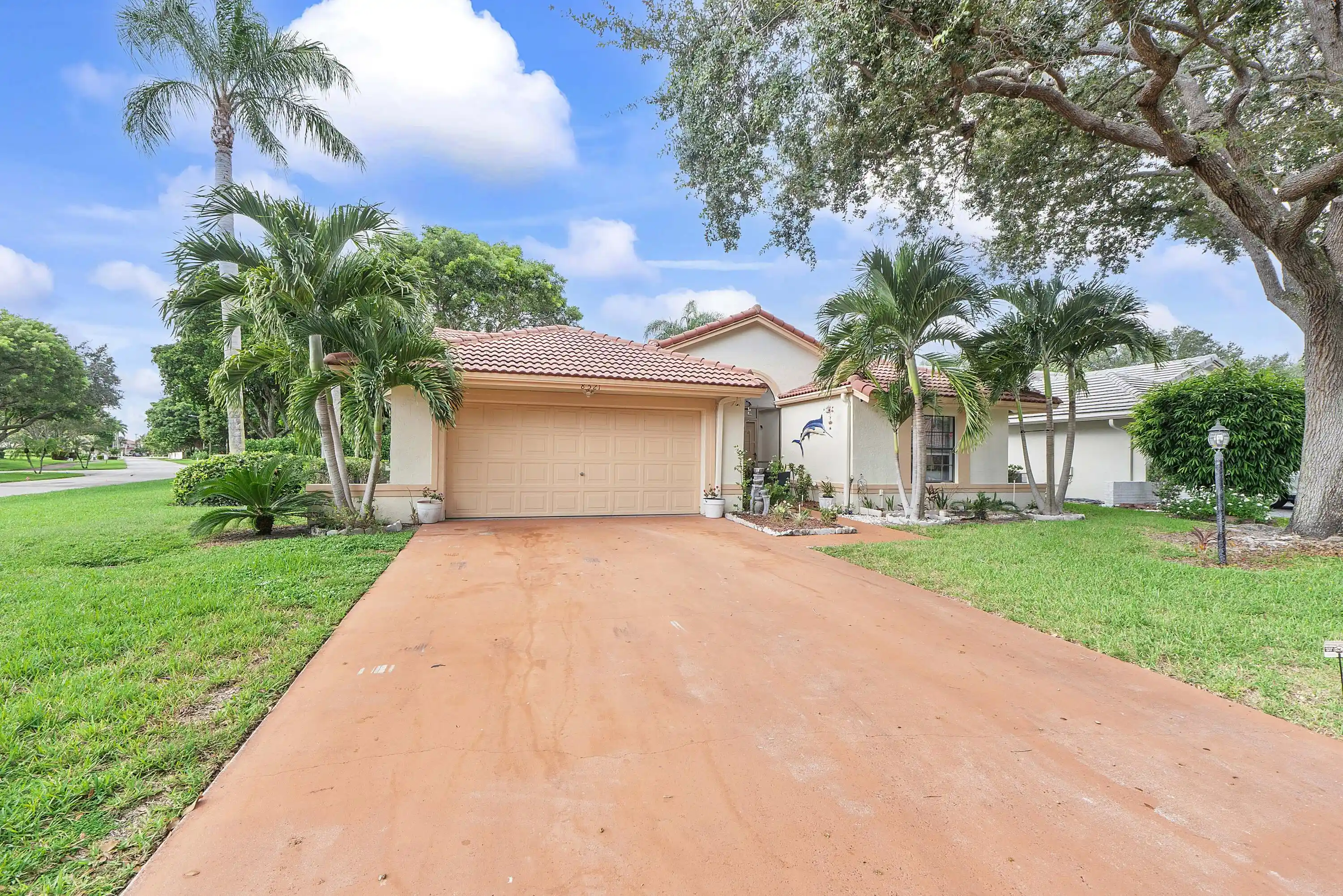 Photo 1 of Single family home for sale at 8521 Leeway Ln, Boynton Beach, FL 33436 | MLS# B26090299 | Listing updated on 2026-10-20
