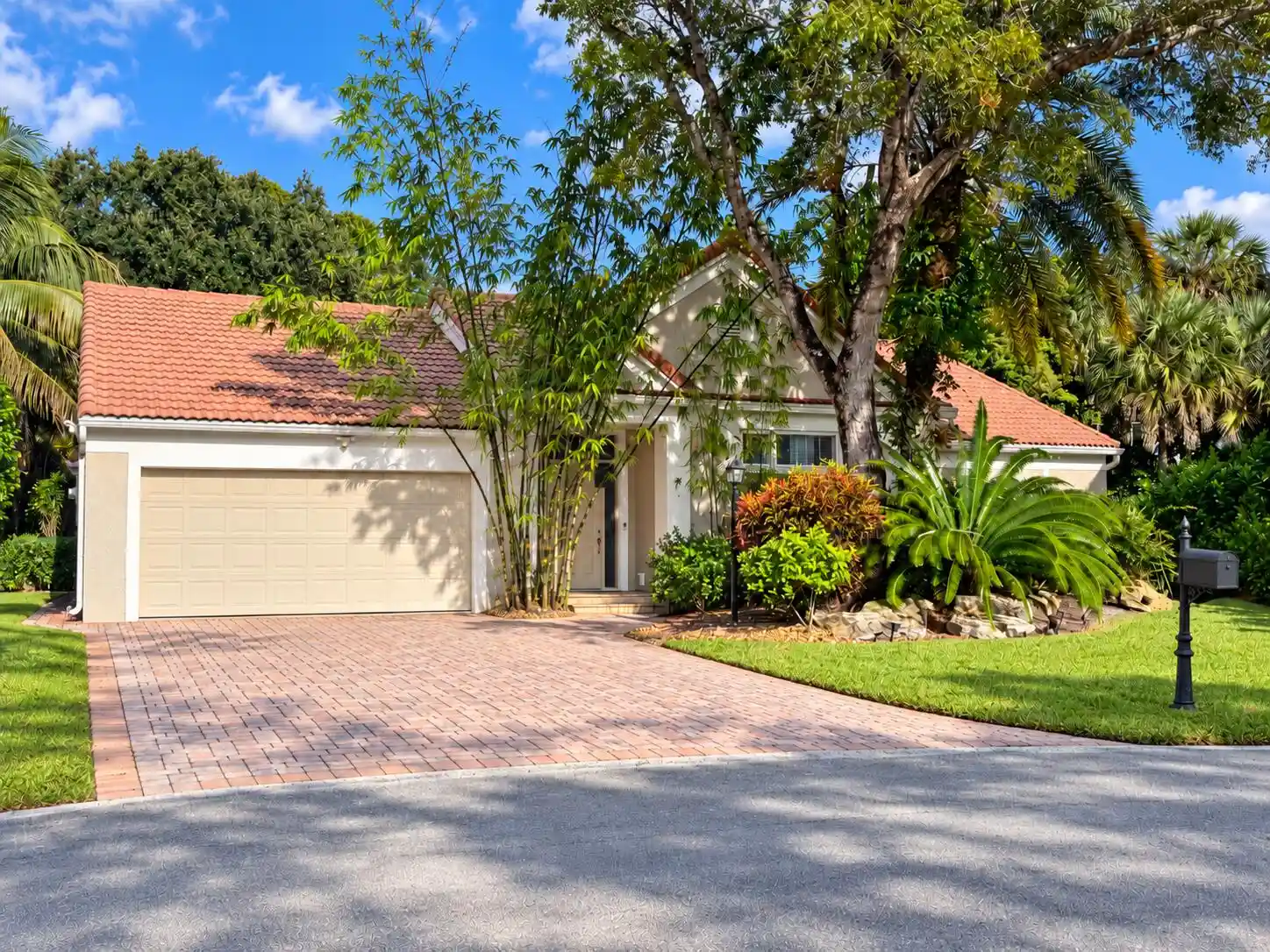 Single family home for sale at 7505 Live Oak Dr, Coral Springs, FL 33065 | MLS# B26090340