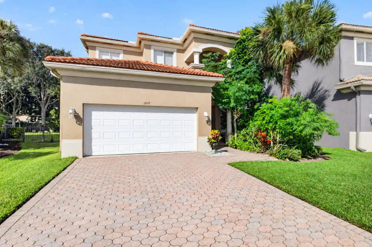 Photo 1 of Single family home for sale at 1017 Grv Park Cir, Boynton Beach, FL 33436 | MLS# B26090343 | Listing updated on 2026-10-27
