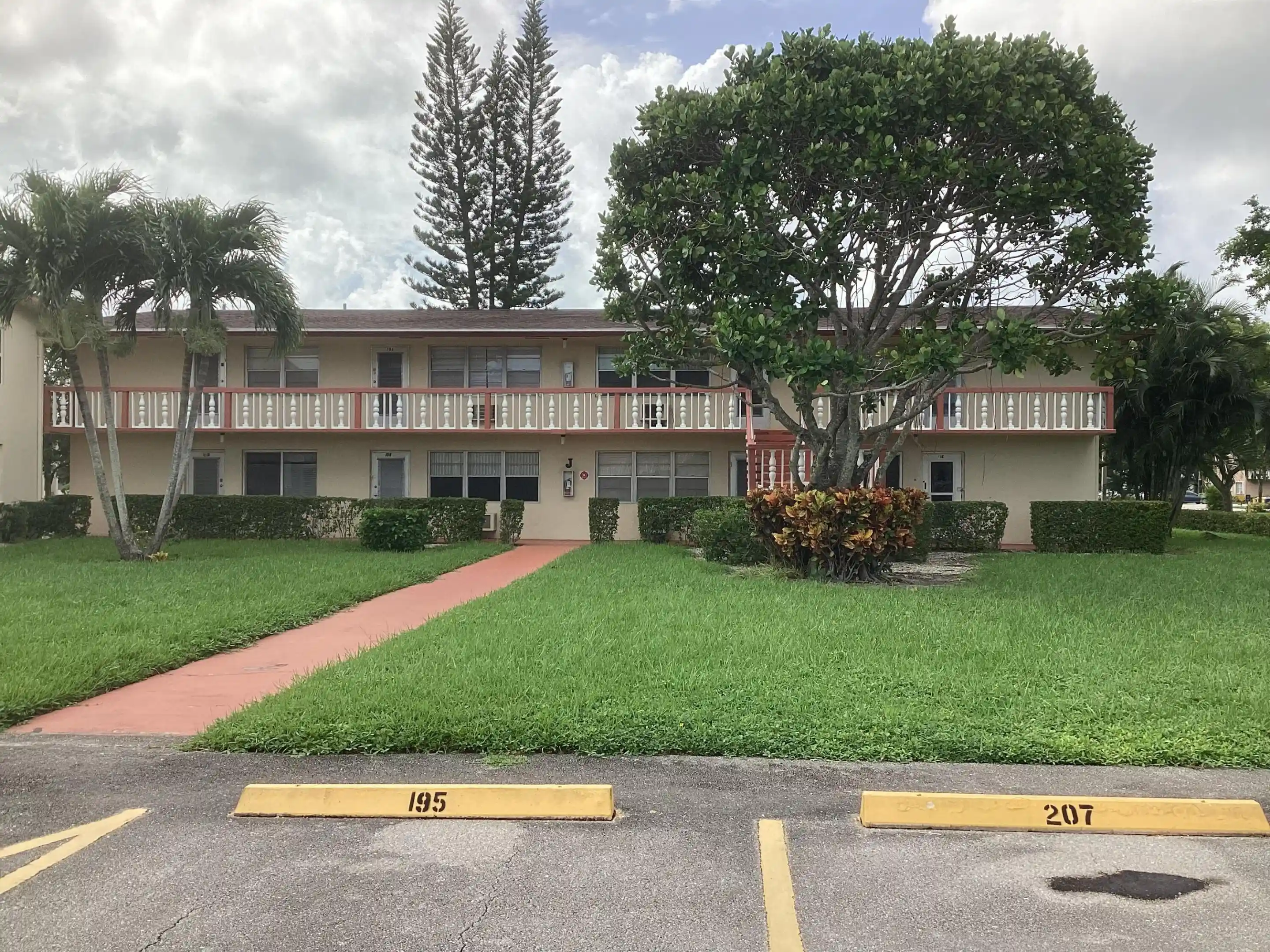 Photo 1 of Condo for sale at 208 Chatham J #208, West Palm Beach, FL 33417 | MLS# B26090394 | Listing updated on 2026-10-20
