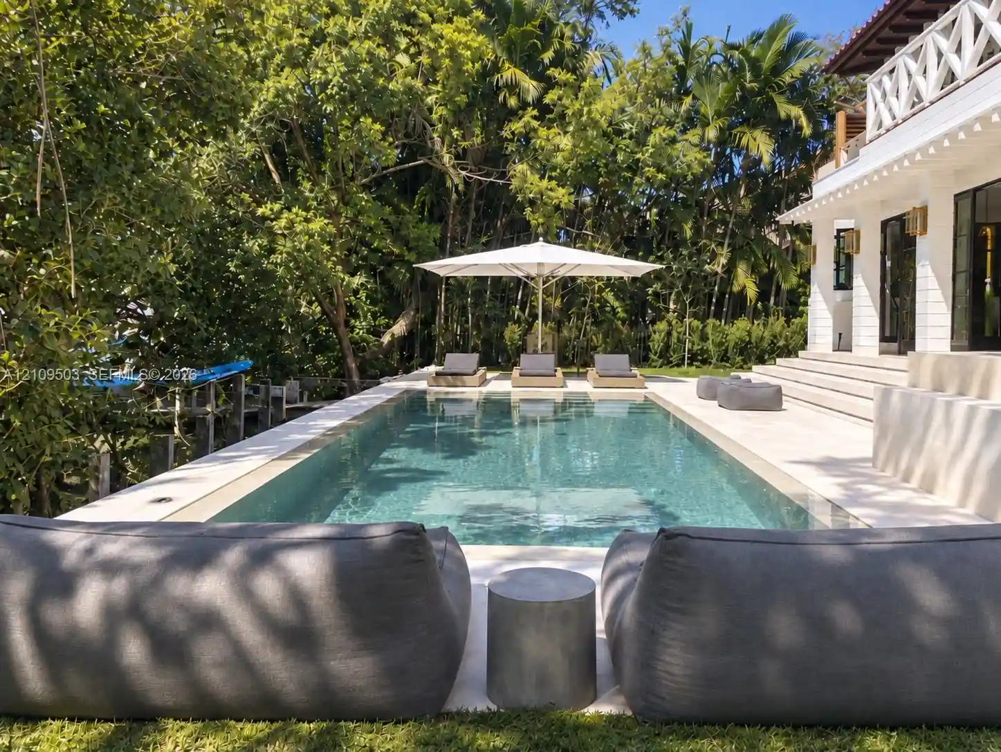 Photo 1 of Mansion for sale at 7230 E Lago Dr, Coral Gables, FL 33143 | MLS# A12109503 | Listing updated on 2026-10-31