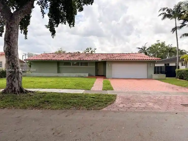 Single family home for sale at 7140 Bamboo St, Miami Lakes, FL 33014 | MLS# A12109556