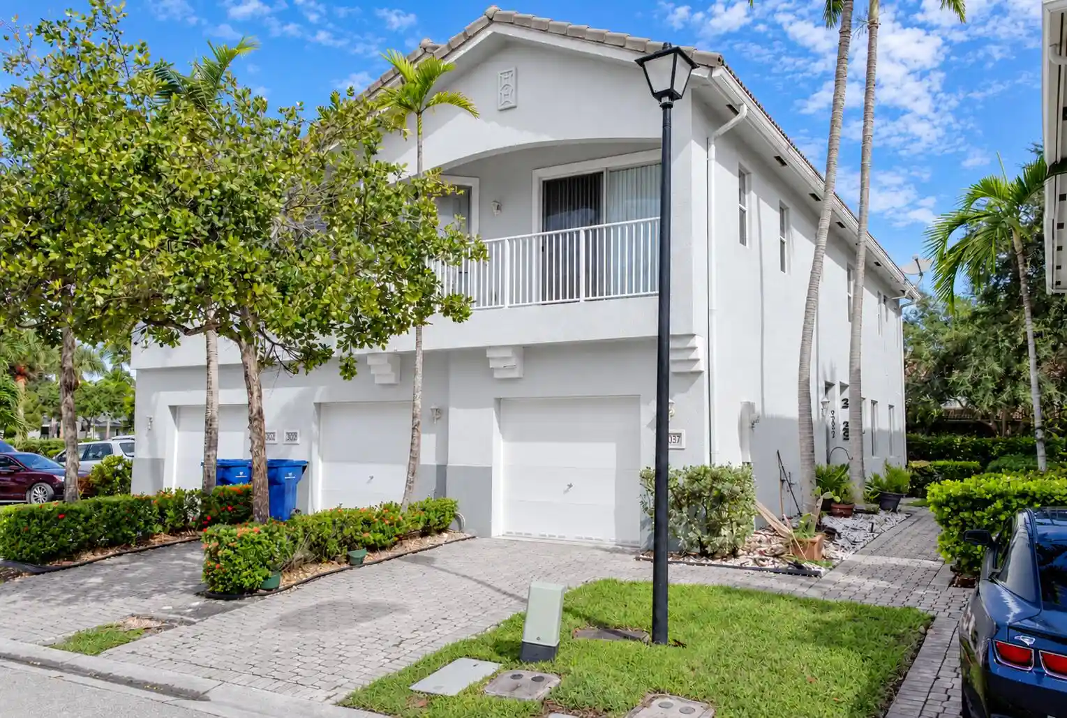 Townhouse for sale at 3037 Laurel Ridge Cir, Riviera Beach, FL 33404 | MLS# B26090530