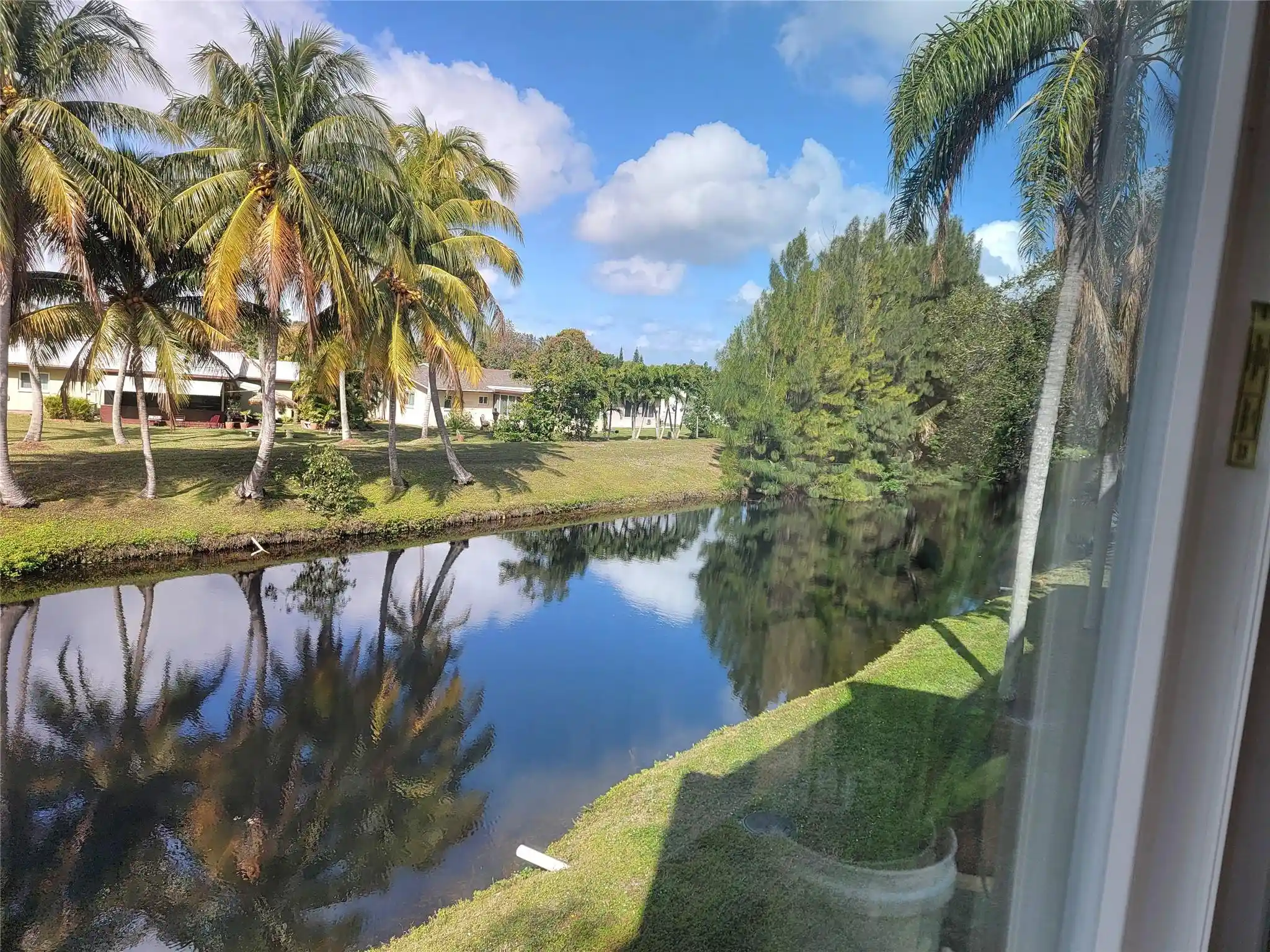 Listing Photo 1 - Condo for sale in 8260 Sw 24Th St located at 8260 Sw 24Th St, North Lauderdale, FL 33068 - Unit #6214