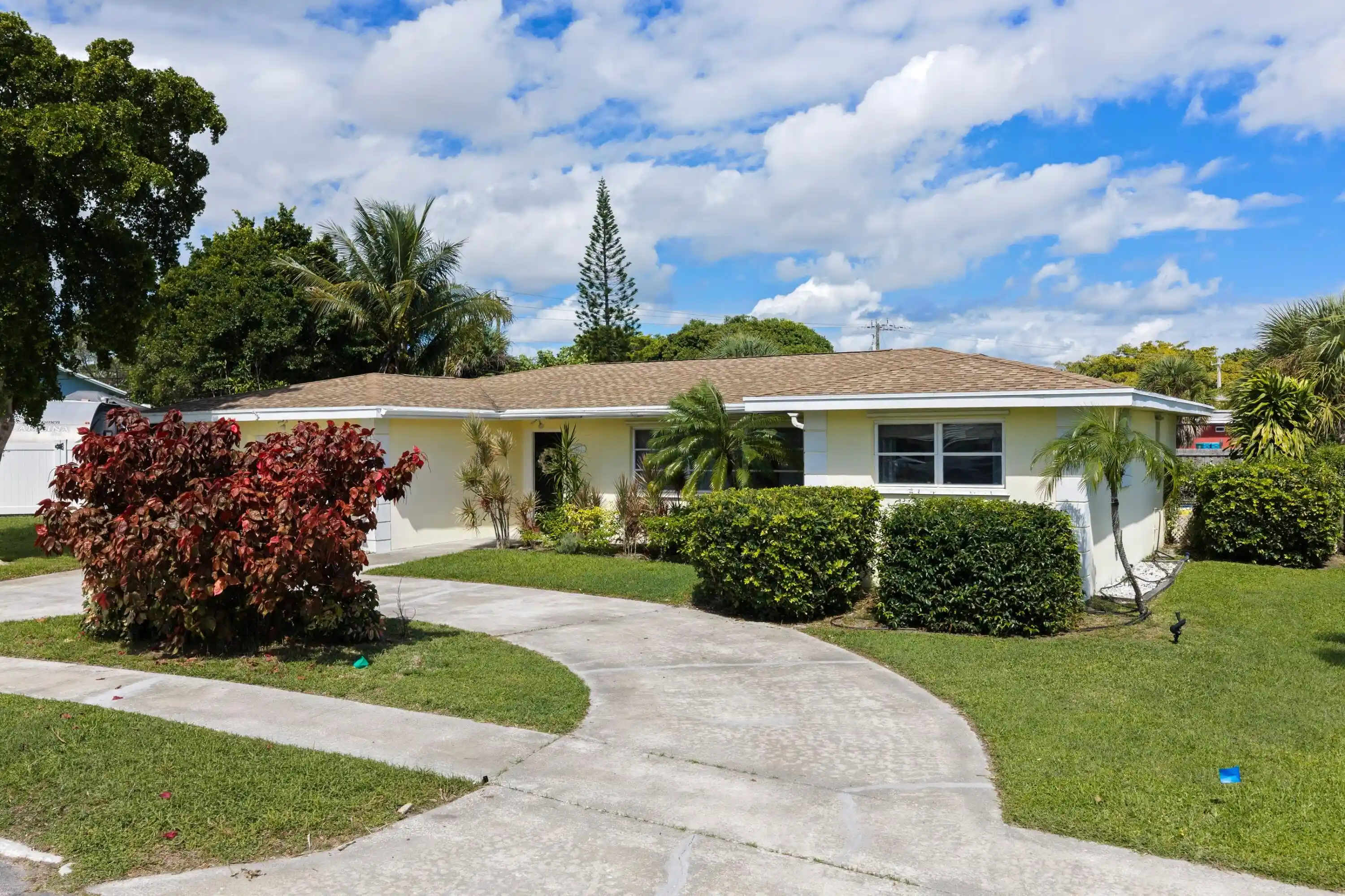 Photo 1 of Single family home for sale at 2867 Se 1st Court, Boynton Beach, FL 33435 | MLS# B26090572 | Listing updated on 2026-10-20