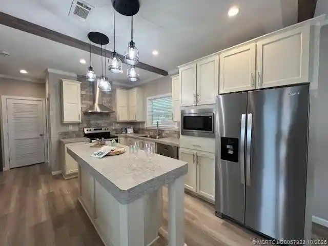 Photo 1 of Sale Pending at 644 Sun Ray Ct, Boynton Beach, FL 33436 | MLS# M20057322 | Listing updated on 2026-10-27
