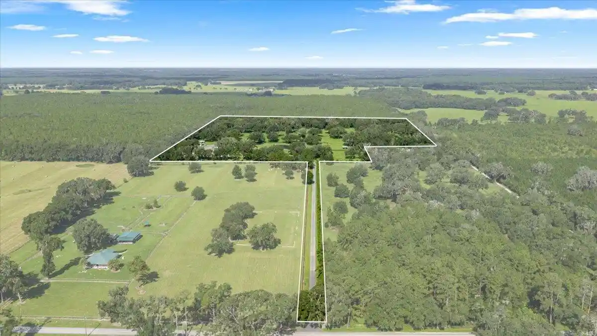 Single family home for sale at 11140 NW 160th Avenue, Morriston, FL 32668 | MLS# B26090712