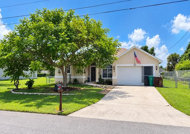 Single family home for sale at 824 SW Java Ave, Port Saint Lucie, FL 34953 | MLS# B26090733
