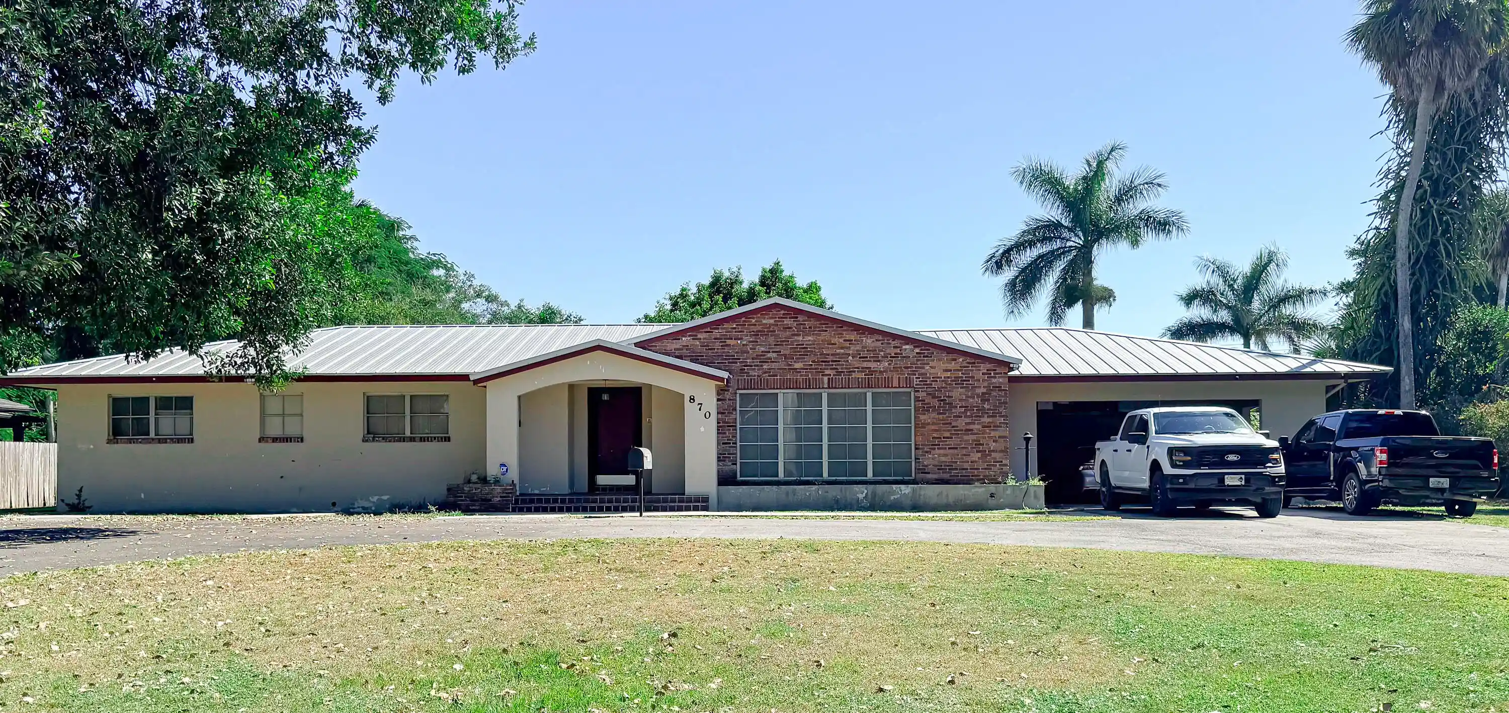 Single family home for sale at 870 E Main St, Pahokee, FL 33476 | MLS# B26090795