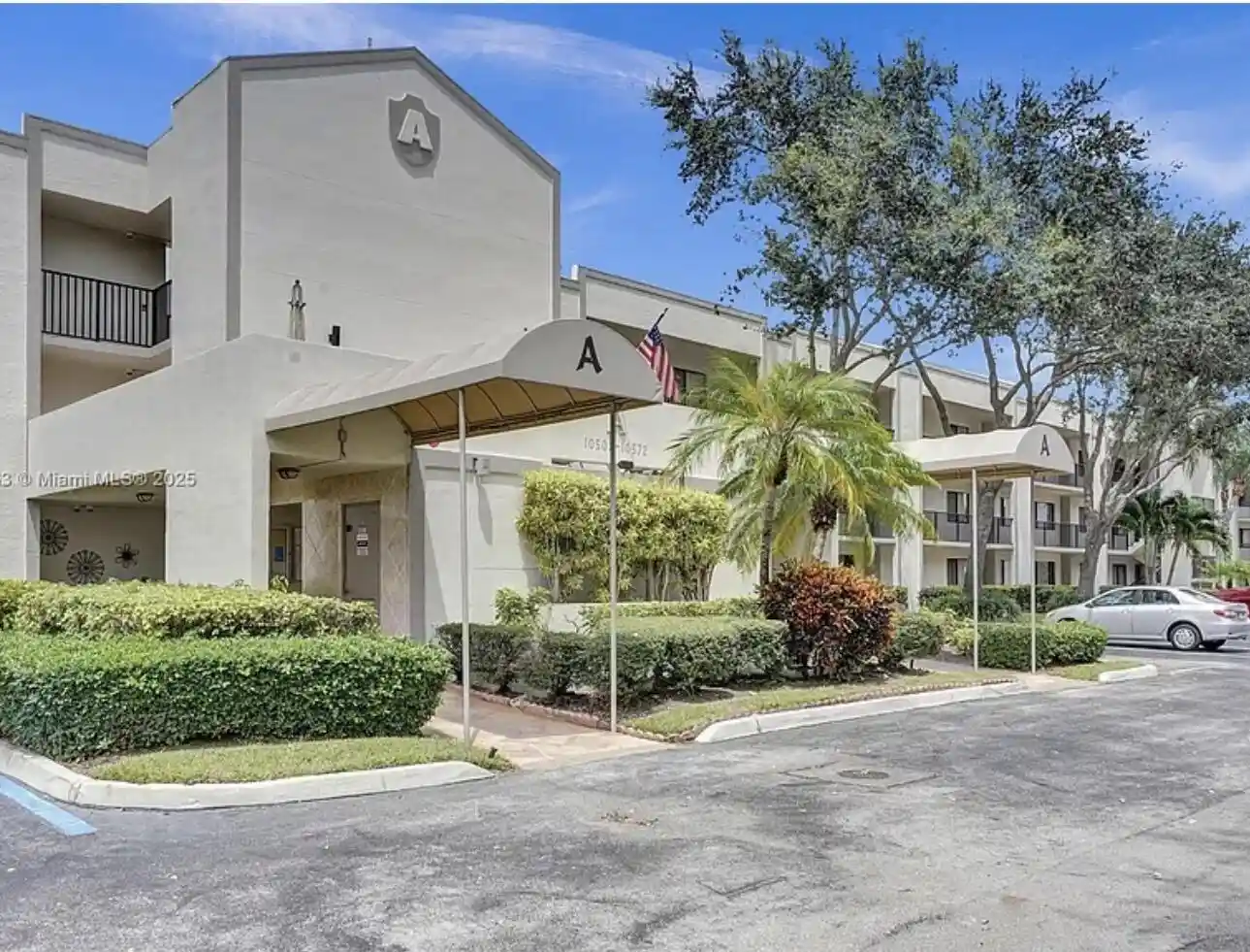 Condo for sale at 10526 E Clairmont Cir, Tamarac, FL 33321 | MLS# B26091006