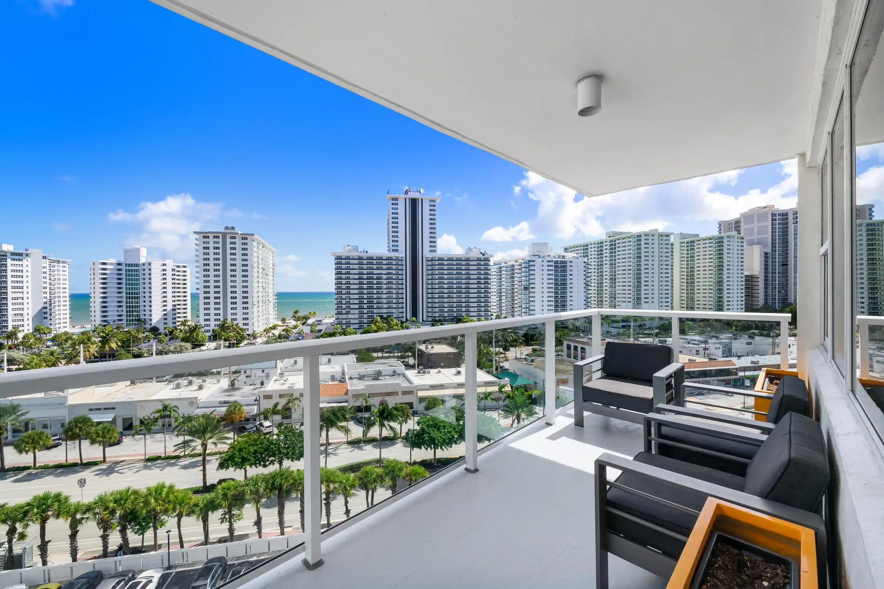 Listing Photo 1 - Condo for sale in 3300 Ne 36Th St located at 3300 Ne 36Th St, North Lauderdale, FL 33308 - Unit #1015