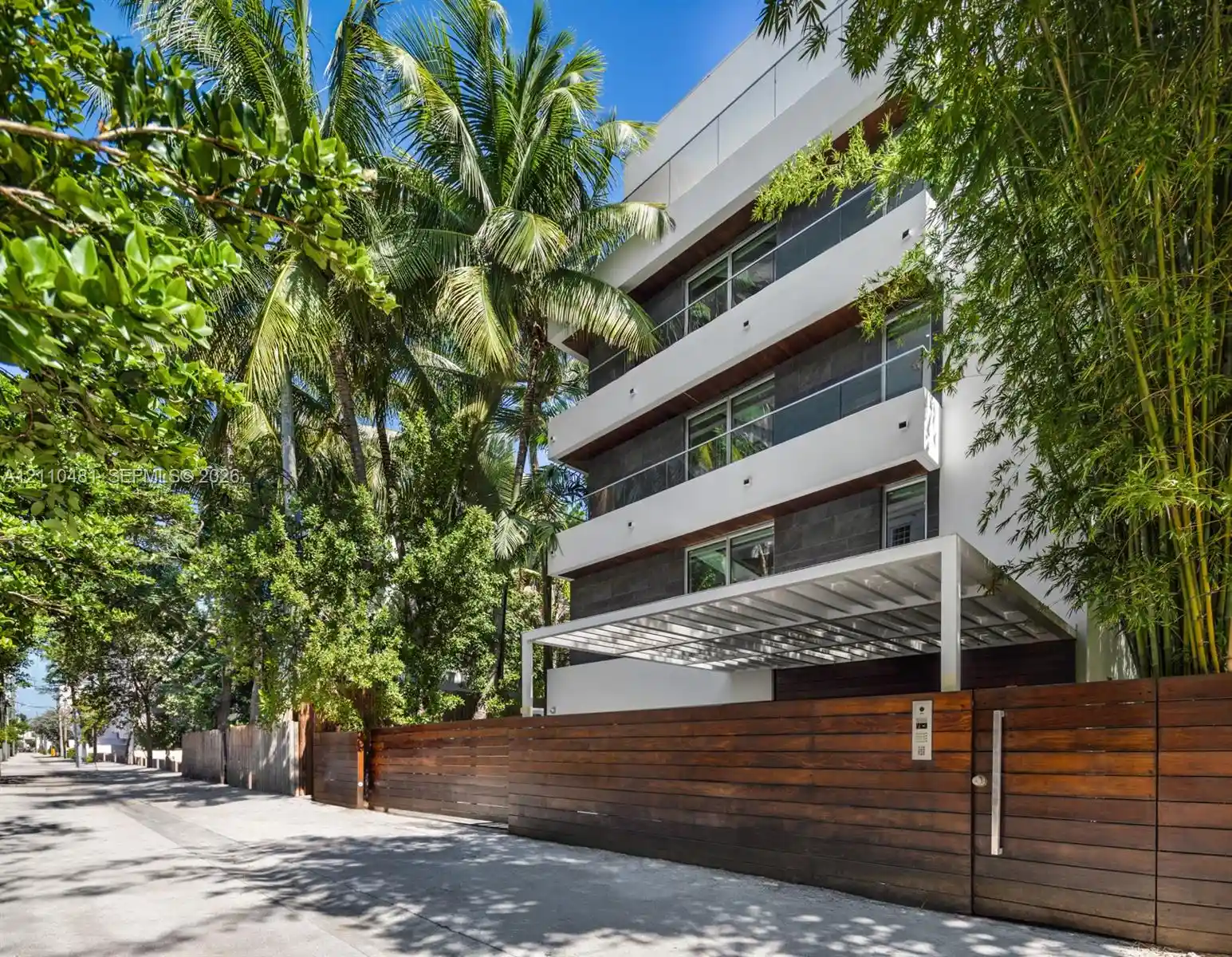 Photo 1 of Condo for sale at 234 Washington Ave #D, Miami Beach, FL 33139 | MLS# A12110481 | Listing updated on 2026-10-25