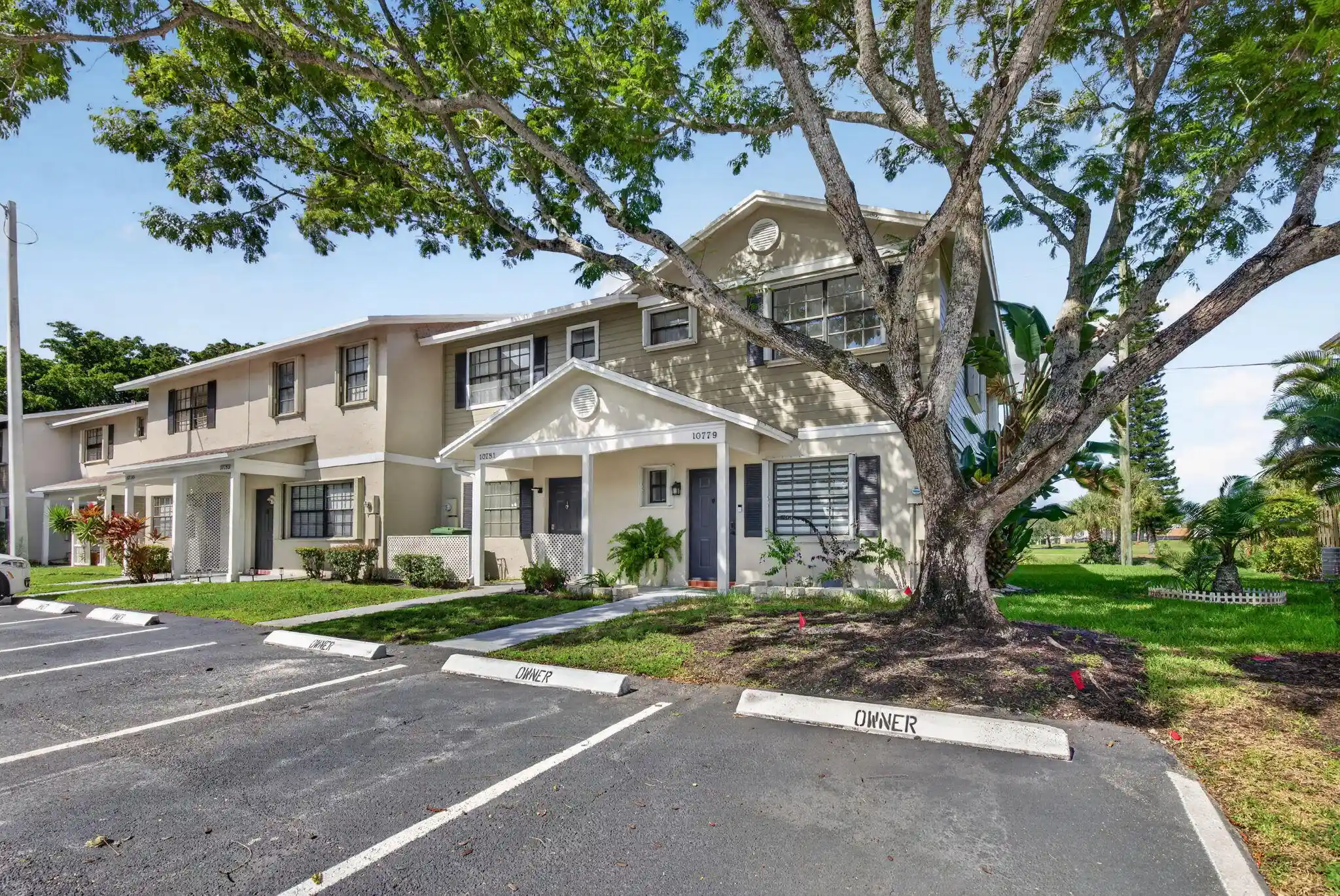 Townhouse for sale at 10779 NW 11th Street #10779, Pembroke Pines, FL 33026 | MLS# B26091165