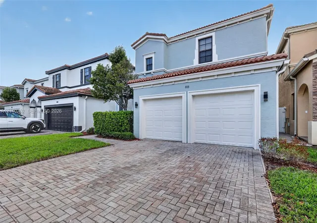 Photo 2 of Single family home for sale at 808 NE 191st Street, Miami, FL 33179 | MLS# A12110752 | Listing updated on 2026-10-31