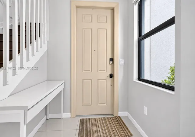 Photo 4 of Single family home for sale at 808 NE 191st Street, Miami, FL 33179 | MLS# A12110752 | Listing updated on 2026-10-31