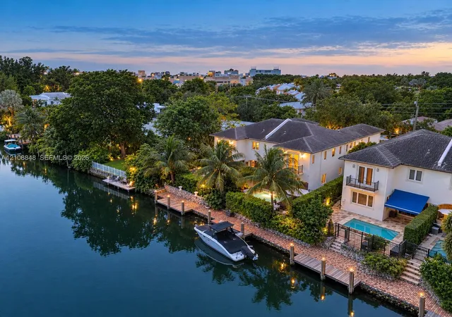 Photo 1 of Multi family home for sale at 4815 University Dr, Miami, FL 33146 | MLS# A12108848 | Listing updated on 2026-10-30