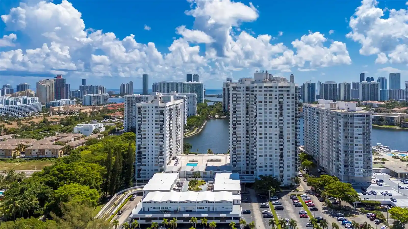 2750 Ne 183Rd St, 2750 Ne 183Rd St, Aventura, FL 33160