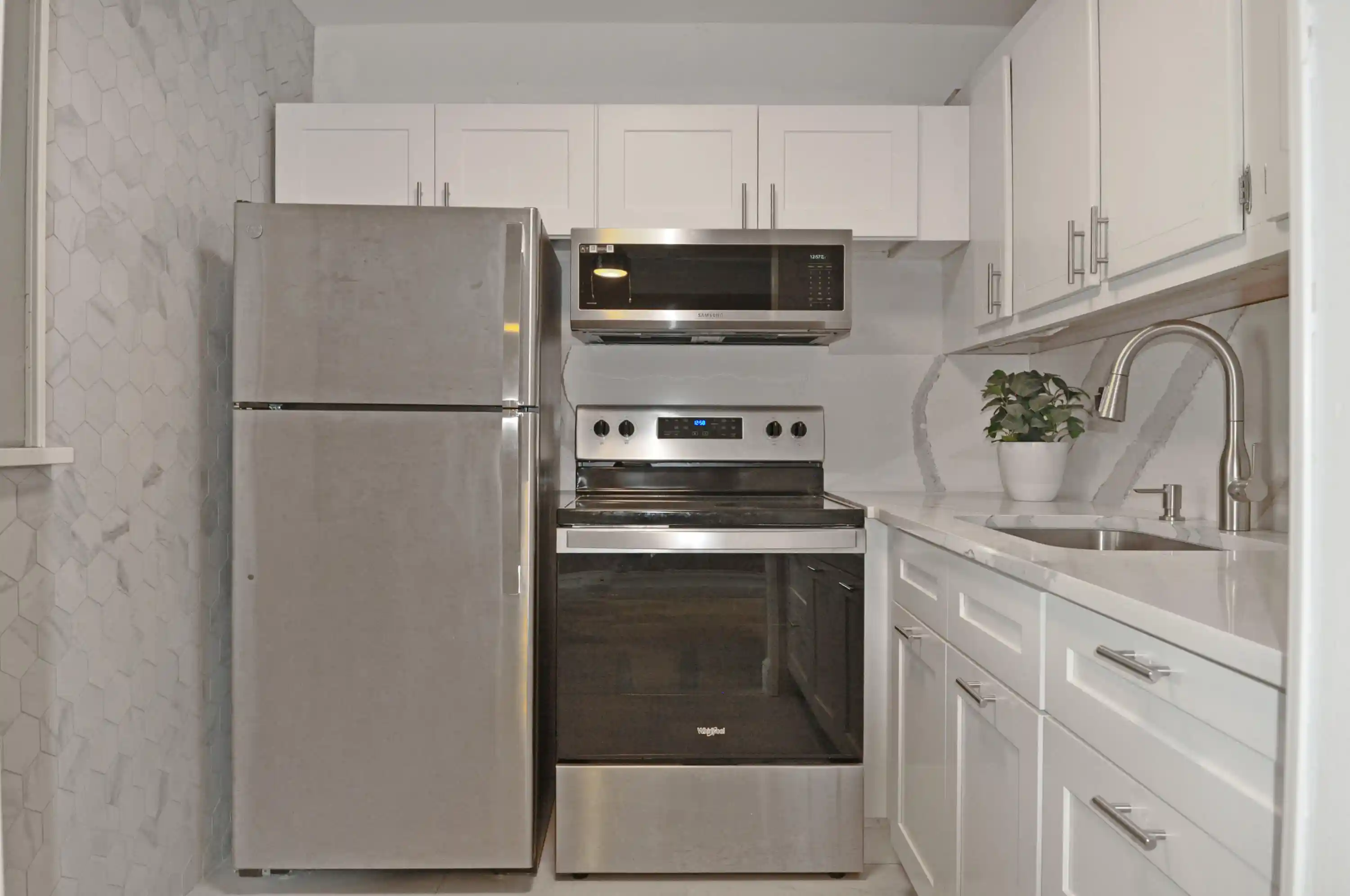 Photo 1 of Condo for sale at 238 Chatham L, West Palm Beach, FL 33417 | MLS# B26091238 | Listing updated on 2026-10-21