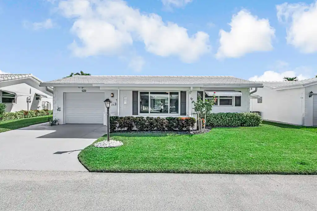 Photo 1 of Single family home for sale at 126 Nw 14th Street, Boynton Beach, FL 33426 | MLS# B26091306 | Listing updated on 2026-10-23