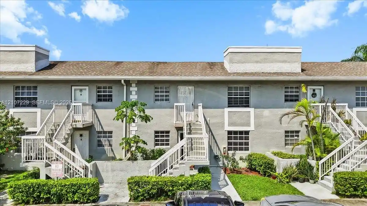 Photo 1 of Condo for sale at 422 Ne 210th Circle Ter #205-1, Miami, FL 33179 | MLS# A12107229 | Listing updated on 2026-10-27