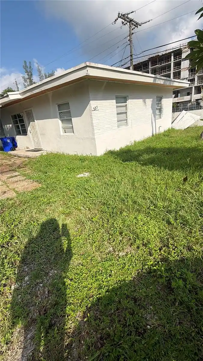 Multi family home for sale at 537 NW 16th Avenue, Fort Lauderdale, FL 33311 | MLS# A12111059