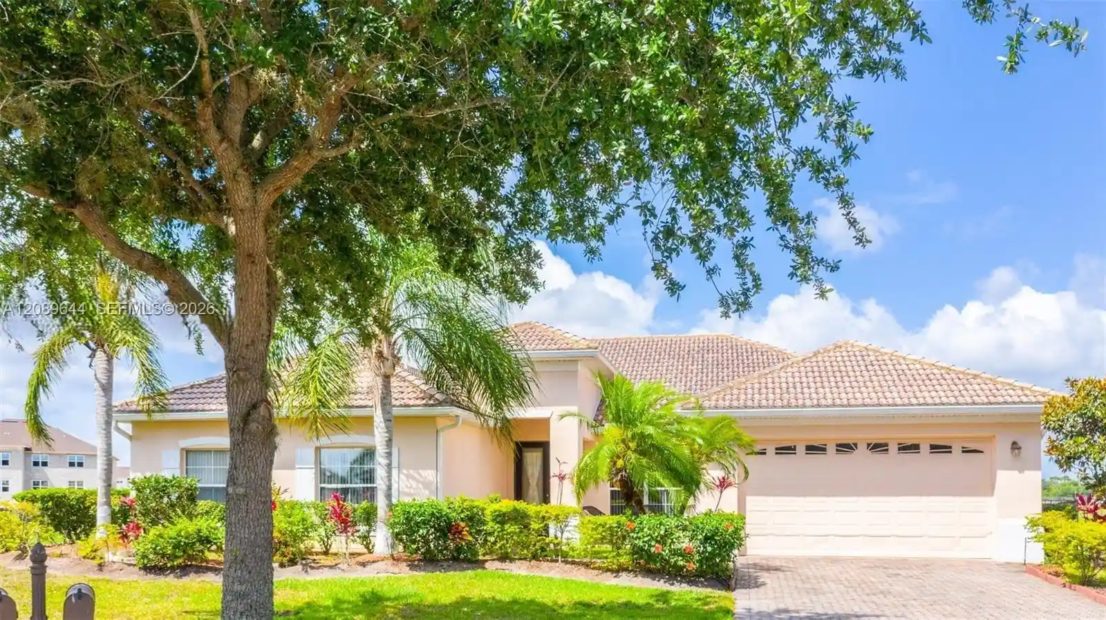 Photo 1 of Single family home for sale at 3710 Greencrest Ct, Kissimmee, FL 34746 | MLS# A12089644 | Listing updated on 2026-10-22