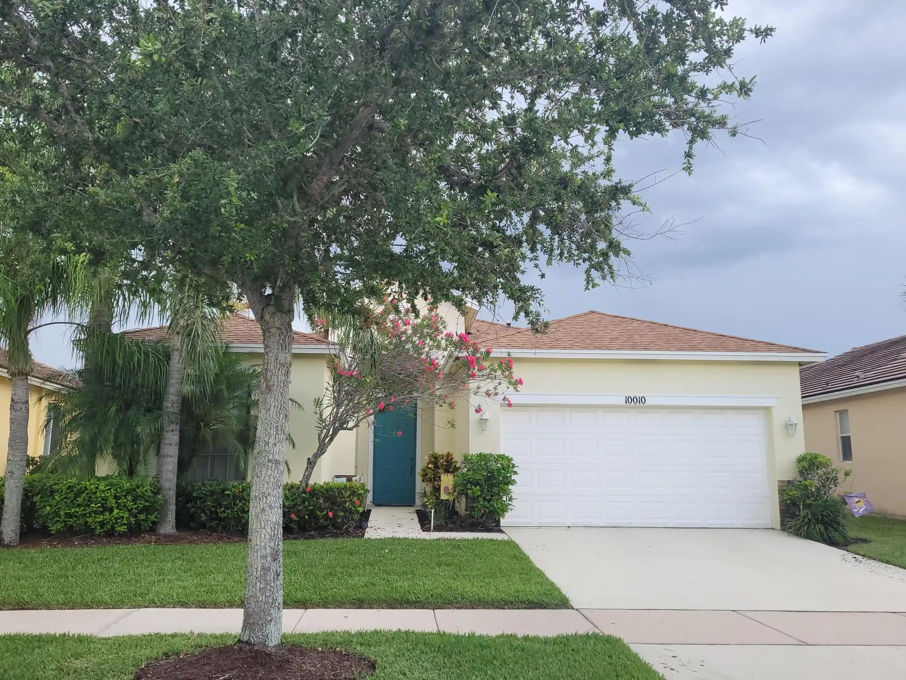 Photo 1 of Single family home for sale at 10010 Sw Stonegate Dr, Port Saint Lucie, FL 34987 | MLS# B26091684 | Listing updated on 2026-10-25