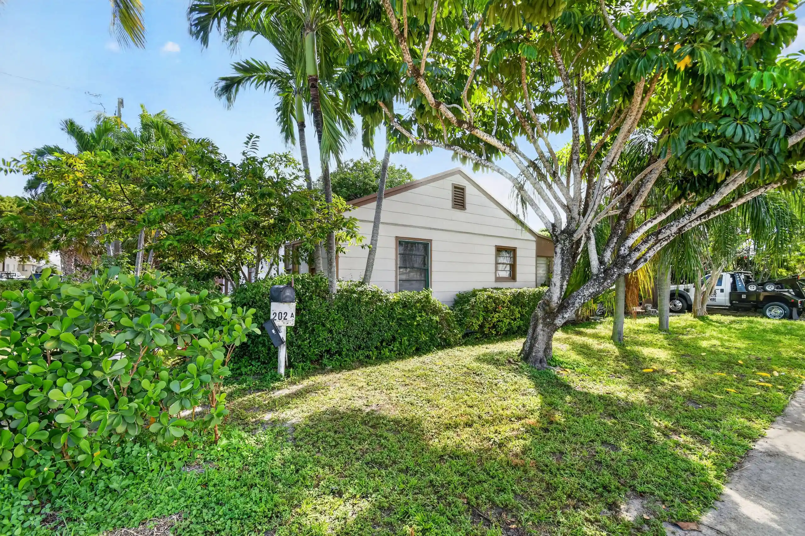 Photo 1 of Multi family home for sale at 202 S A St #A, Lake Worth Beach, FL 33460 | MLS# B26091741 | Listing updated on 2026-10-26