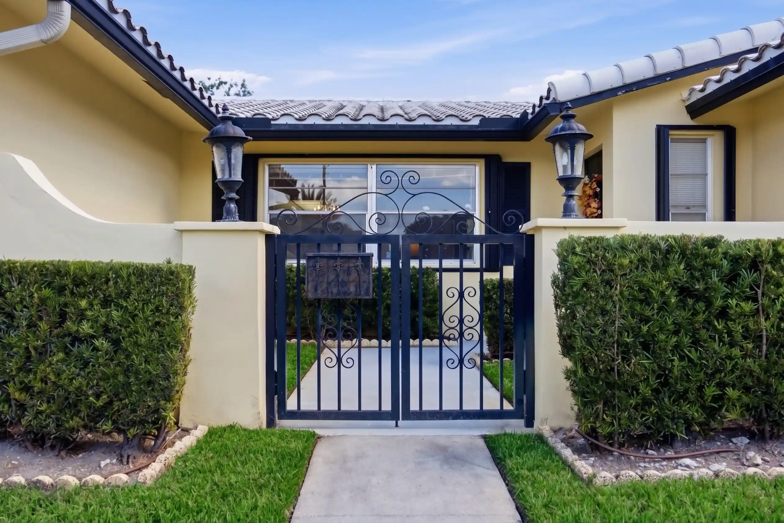 Single family home for sale at 1900 NW 43rd Street, Oakland Park, FL 33309 | MLS# B26091763