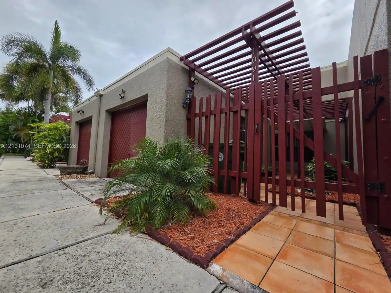 Townhouse for sale at 1091 N Hiatus Rd #1091, Pembroke Pines, FL 33026 | MLS# A12101074