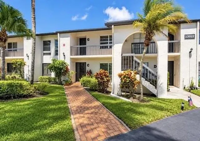 Condo for sale at 5771 Fairway Park Ct #205, Boynton Beach, FL 33437 | MLS# B26091990