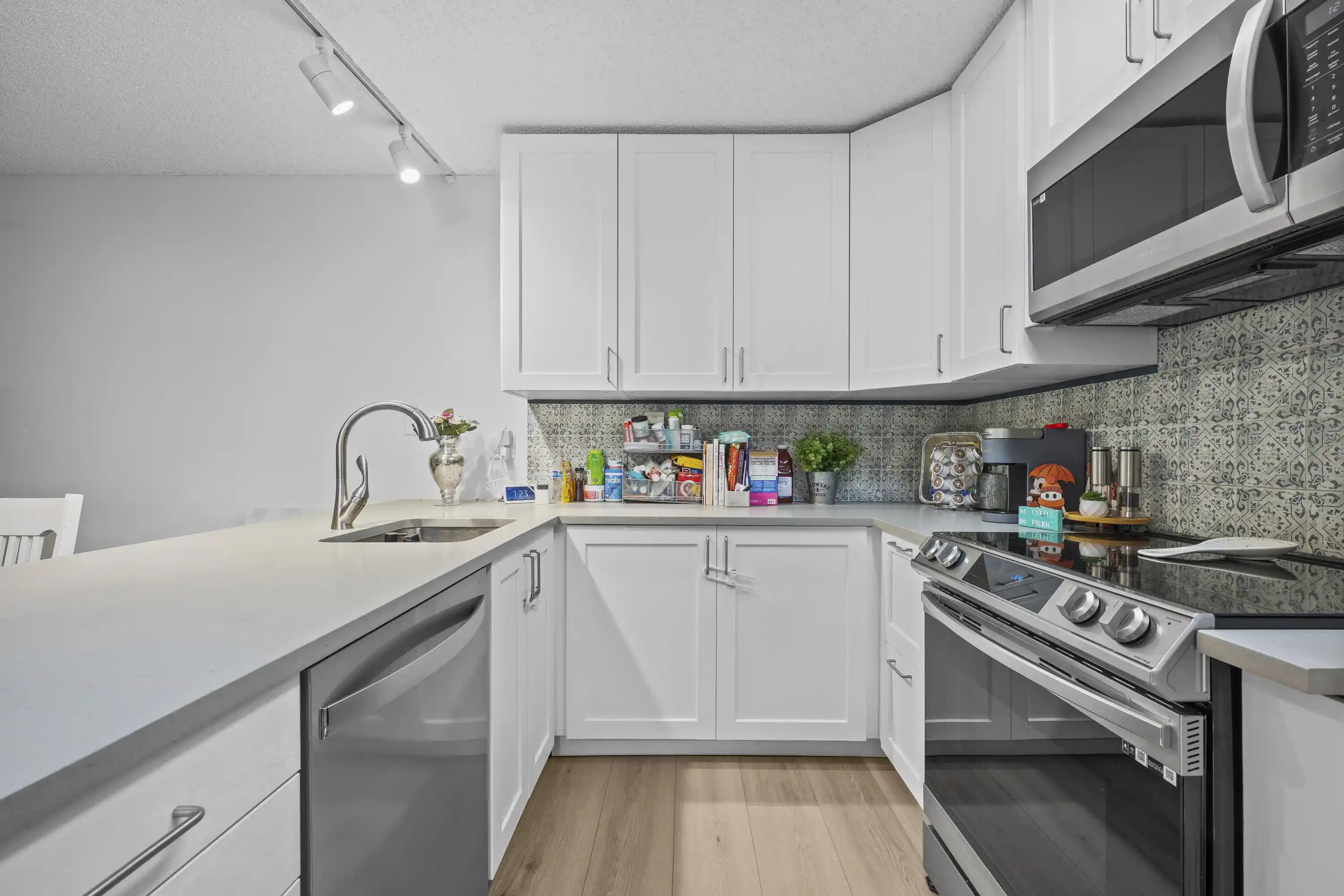 Townhouse for sale at 7728 77th Way, West Palm Beach, FL 33407 | MLS# B26092026