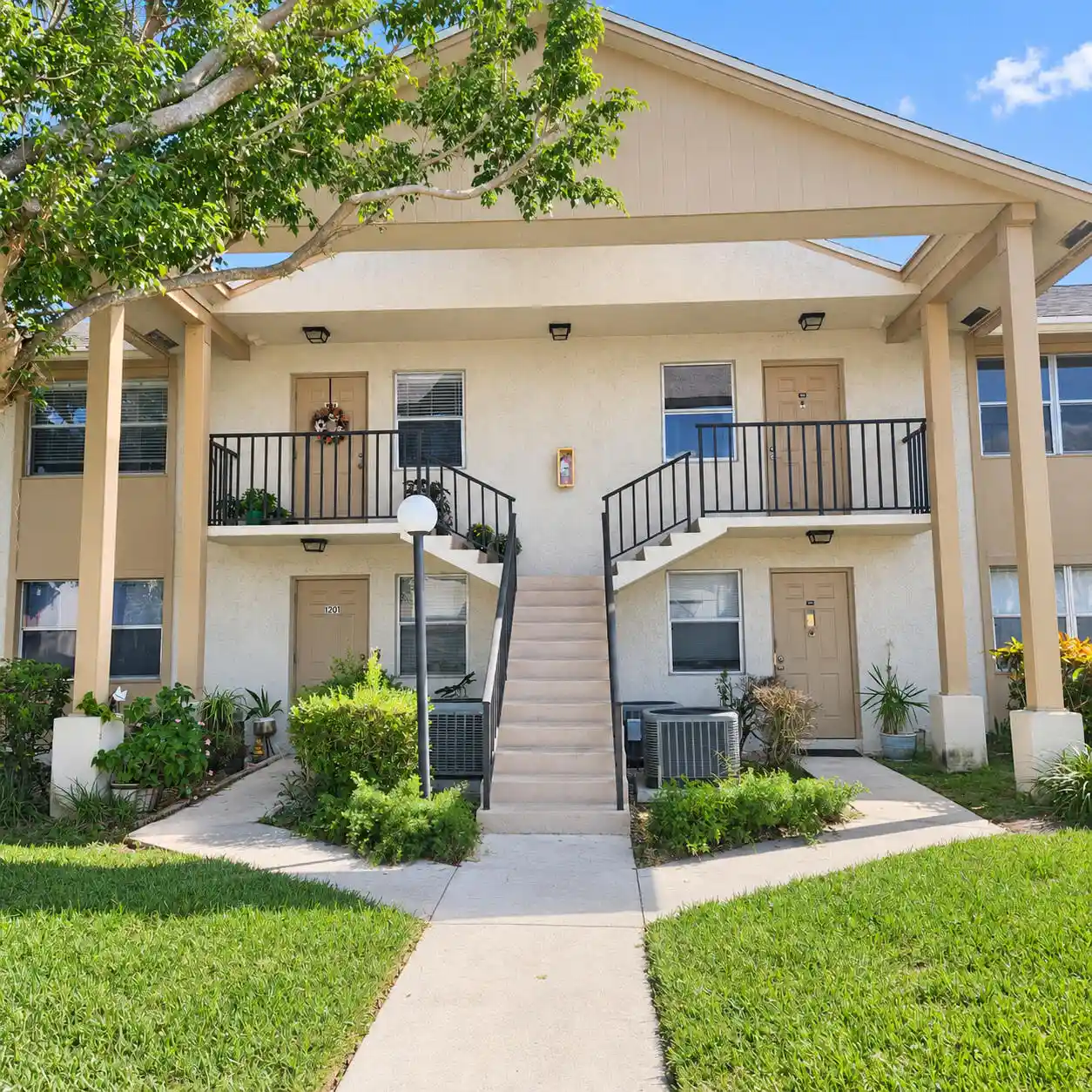 Condo for sale at 3161 SE Aster Ln #1206, Stuart, FL 34994 | MLS# B26092051