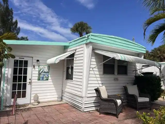 Manufactured home for sale at 4768 NE Blue Heron Ln, Jensen Beach, FL 34957 | MLS# B26092163