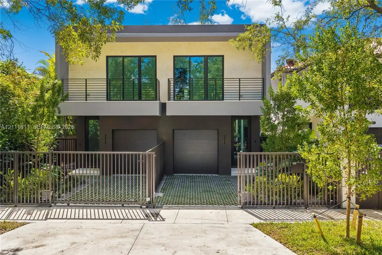 Townhouse for sale at 3030 Shipping Ave, Miami, FL 33133 | MLS# A12111611