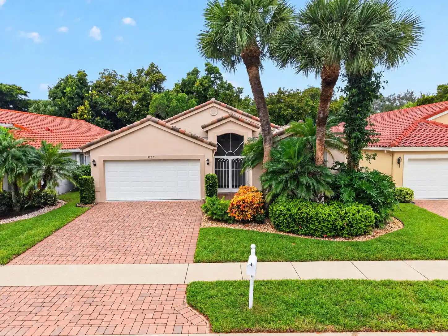 Photo 1 of Single family home for sale at 5257 Glenville Dr, Boynton Beach, FL 33437 | MLS# B26092339 | Listing updated on 2026-10-28