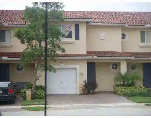 Photo 1 of Townhouse for sale at 3014 N Evergreen Cir, Boynton Beach, FL 33426 | MLS# B26092542 | Listing updated on 2026-10-28