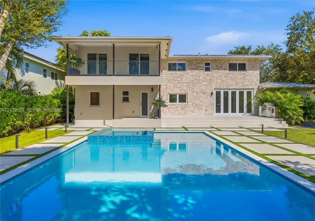 Photo 4 of Single family home for sale at 864 NE 91st Terrace, Miami, FL 33138 | MLS# A12109591 | Listing updated on 2026-10-30