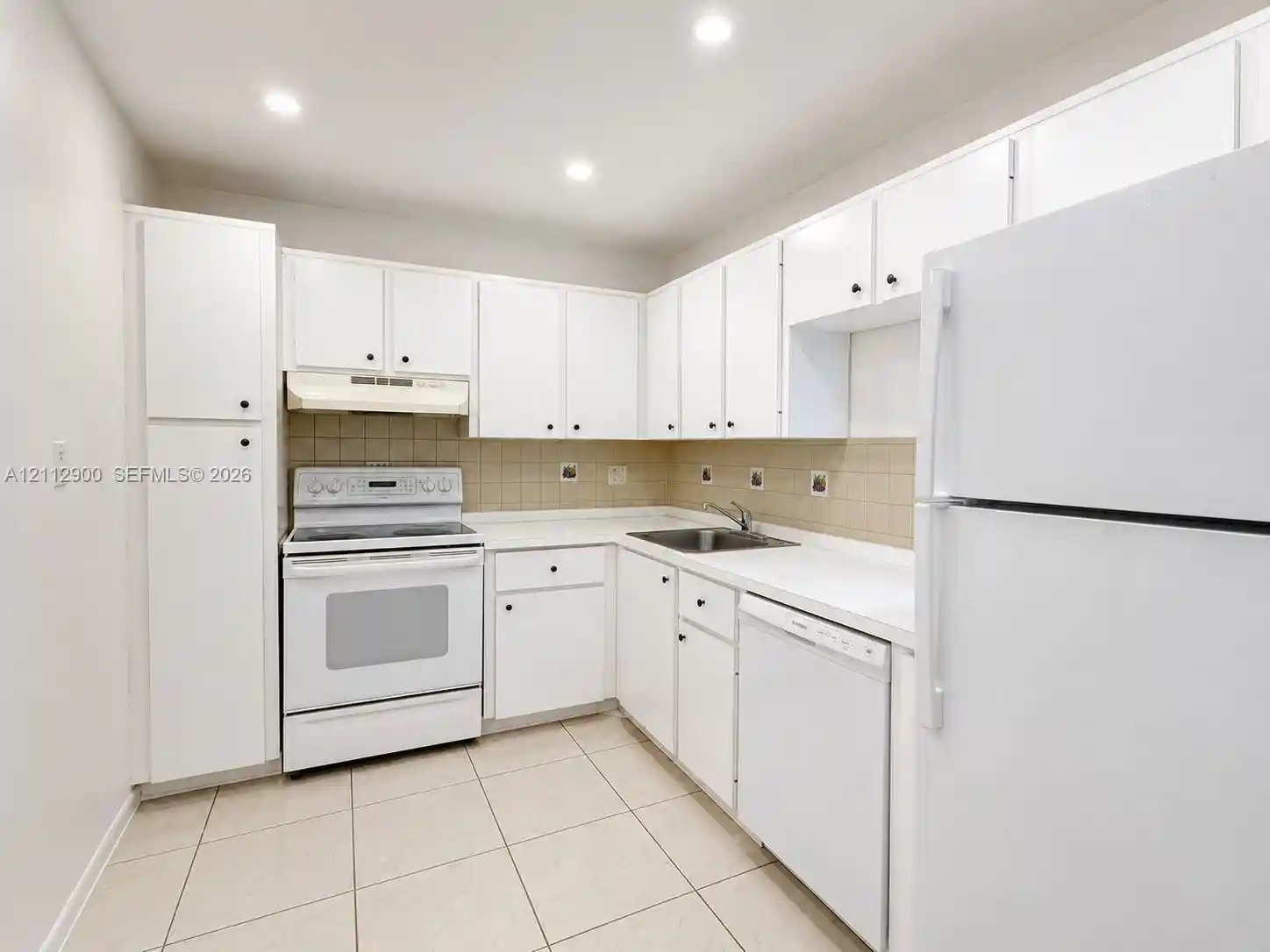 4384 Nw 9Th Ave, 4384 Nw 9Th Ave, Pompano Beach, FL 33064