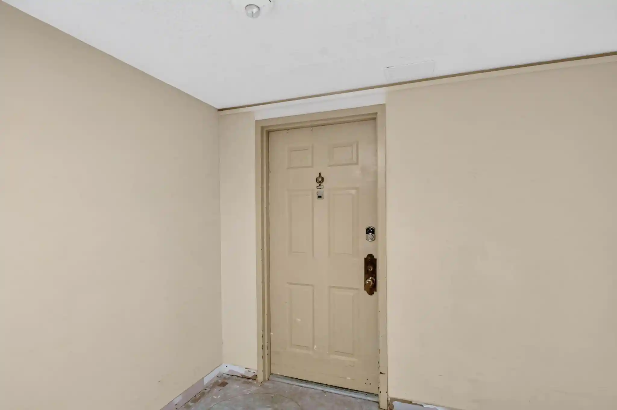 Photo 1 of Condo for sale at 5600 N Flagler Dr #306, West Palm Beach, FL 33407 | MLS# B26092764 | Listing updated on 2026-10-29