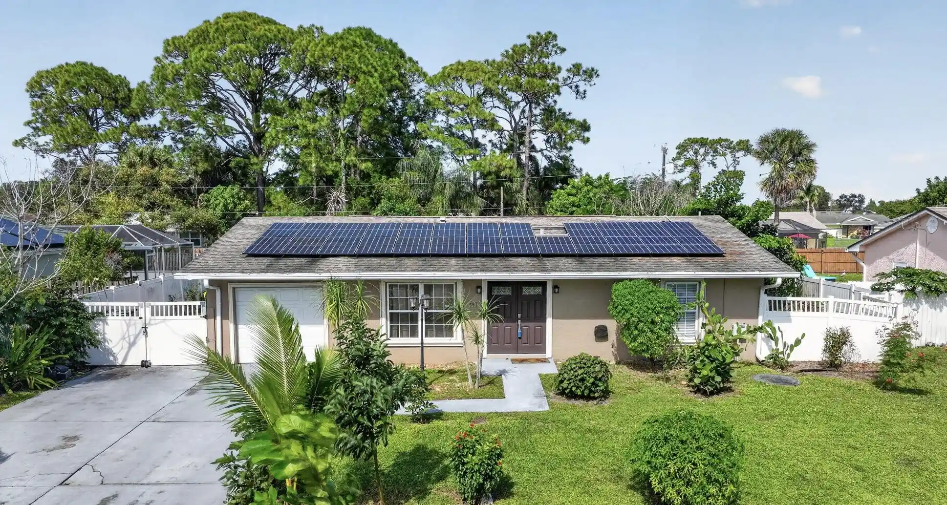 Single family home for sale at 557 NW Sherbrooke Ave, Port Saint Lucie, FL 34983 | MLS# B26092784