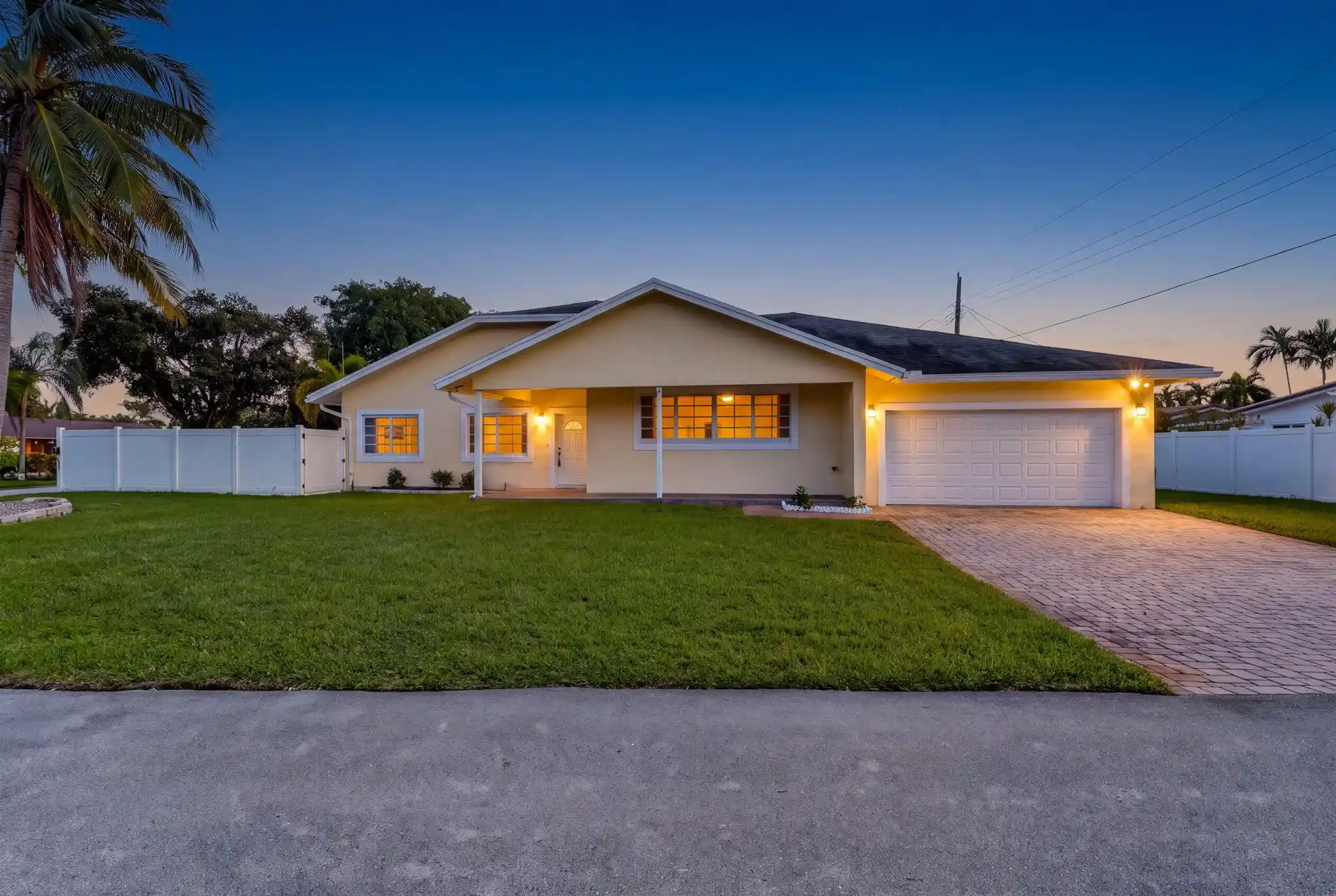 Single family home for sale at 4361 NE 13th Terrace, Oakland Park, FL 33334 | MLS# B26092951