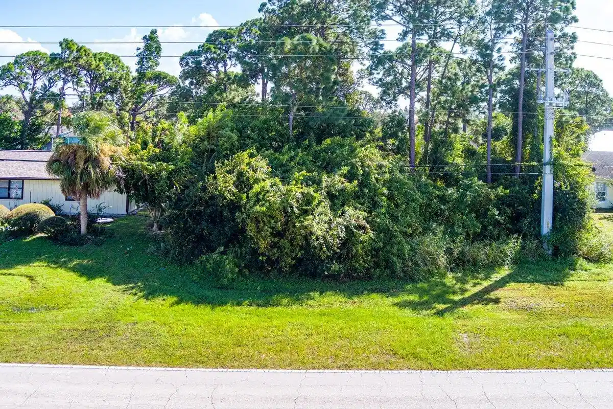 Photo 1 of Land for sale at 958 Sw California Blvd, Port Saint Lucie, FL 34953 | MLS# B26092960 | Listing updated on 2026-10-28