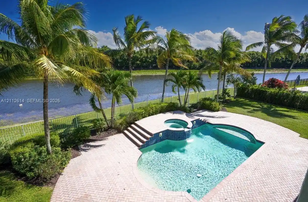 Single family home for sale at 1422 Victoria Isle Dr, Weston, FL 33327 | MLS# A12112614