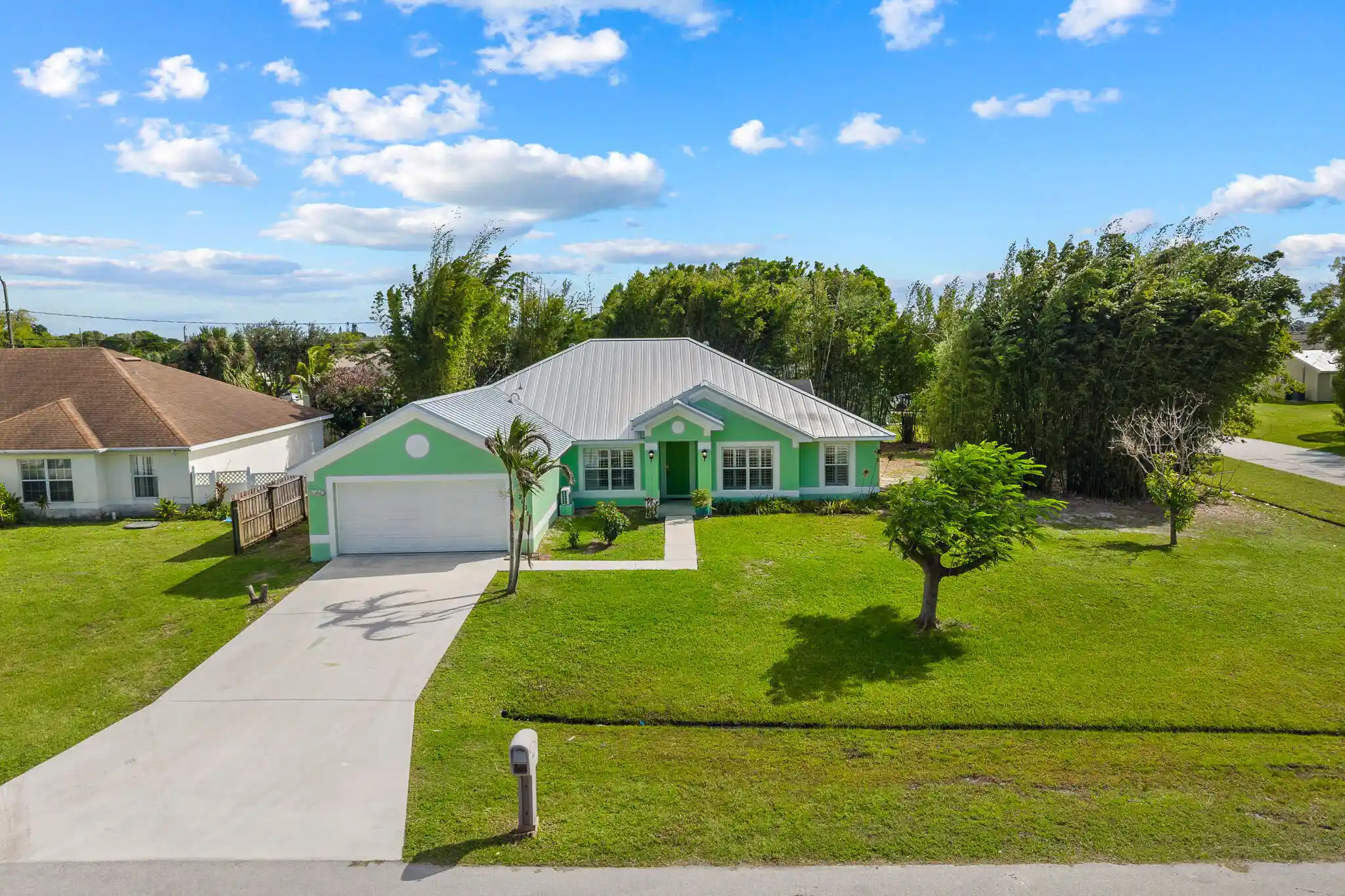 Photo 1 of Single family home for sale at 2001 SE Dranson Cir, Port Saint Lucie, FL 34952 | MLS# B26093090 | Listing updated on 2026-10-27
