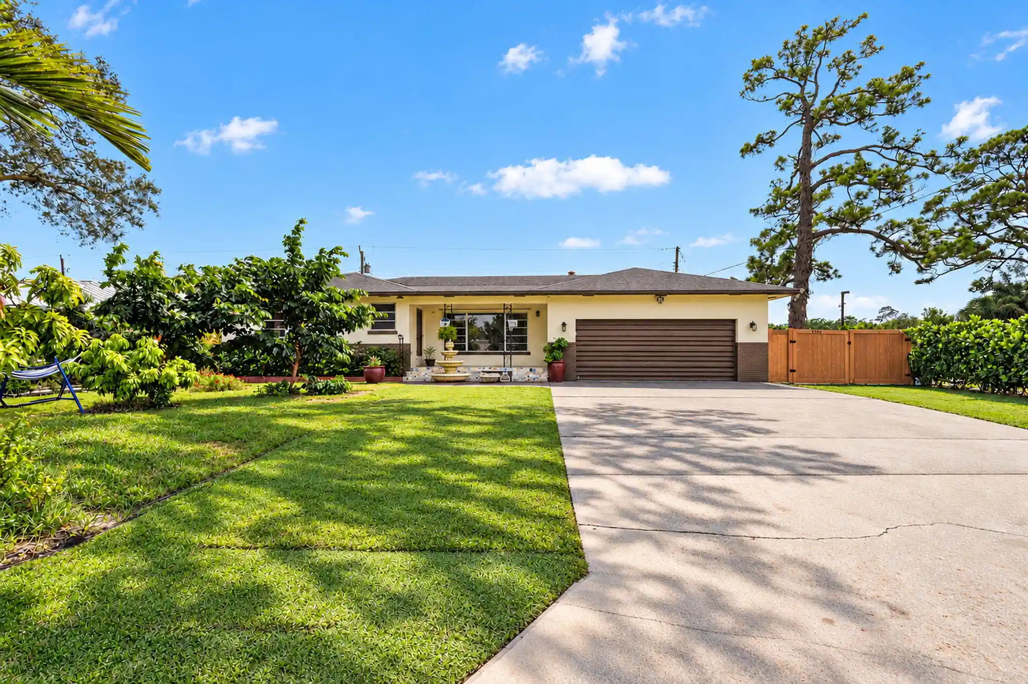 Single family home for sale at 4306 Waterway Dr, Lake Worth, FL 33461 | MLS# B26093091