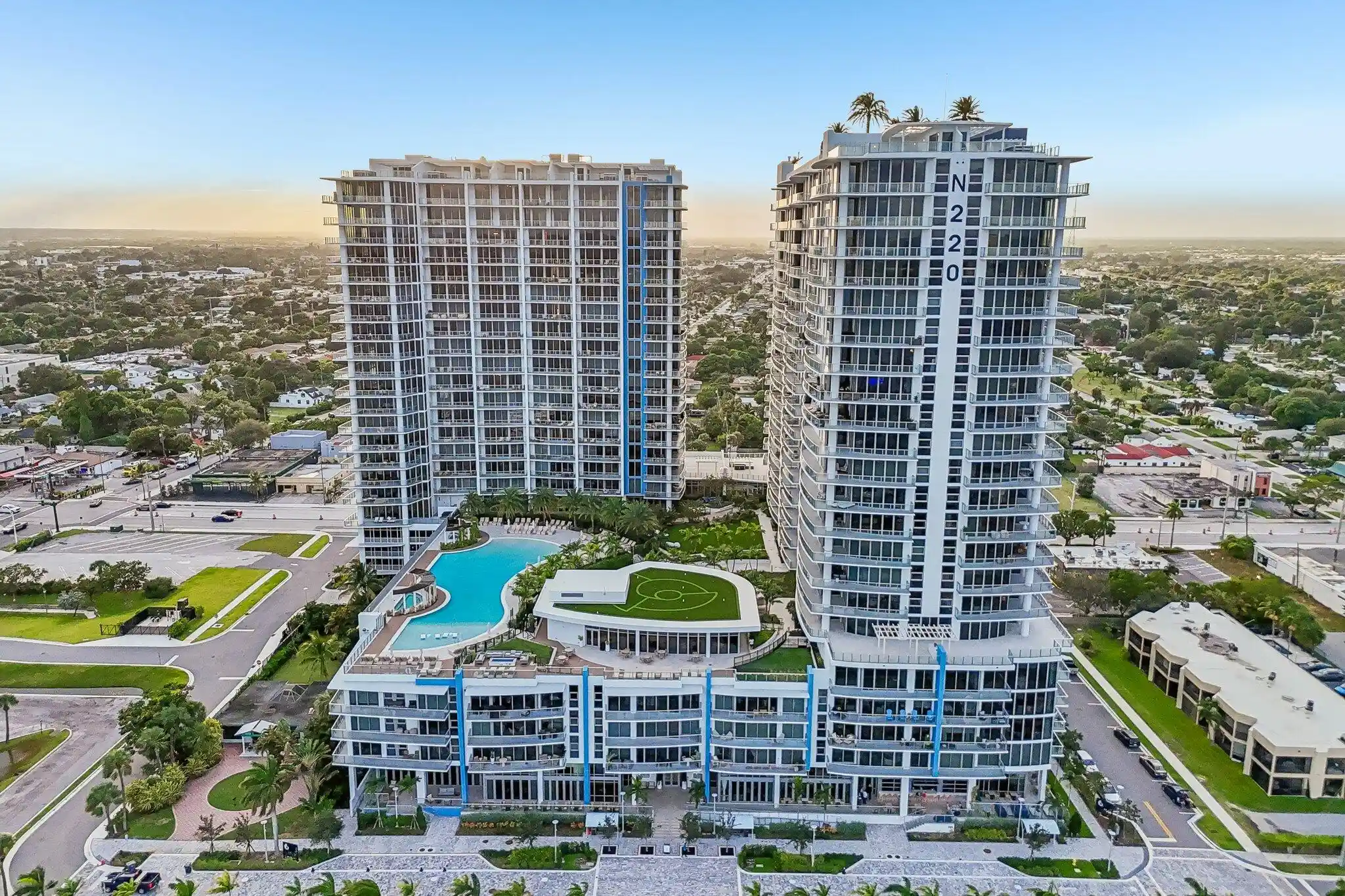 Condo for sale at 220 Lake Shore Dr #1913, West Palm Beach, FL 33403 | MLS# B26093100