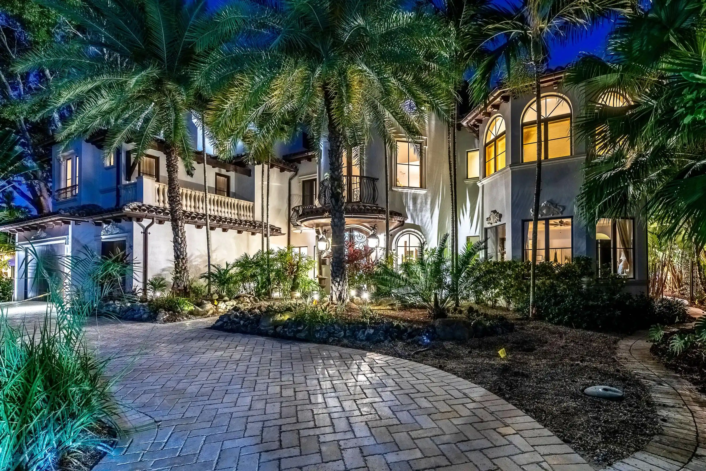 Single family home for sale at 42 Nurmi Dr, Fort Lauderdale, FL 33301 | MLS# B26093110